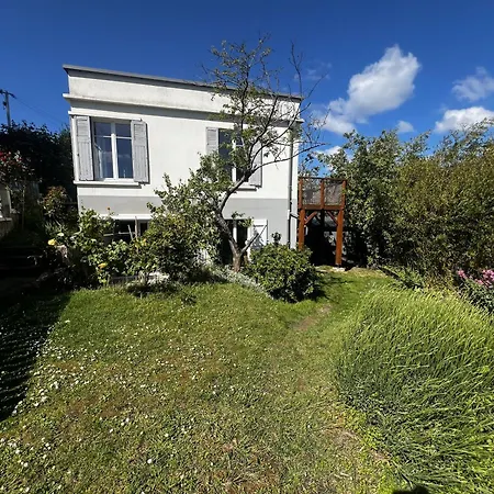Jardin & Terrasse En Coeur De Holiday home
